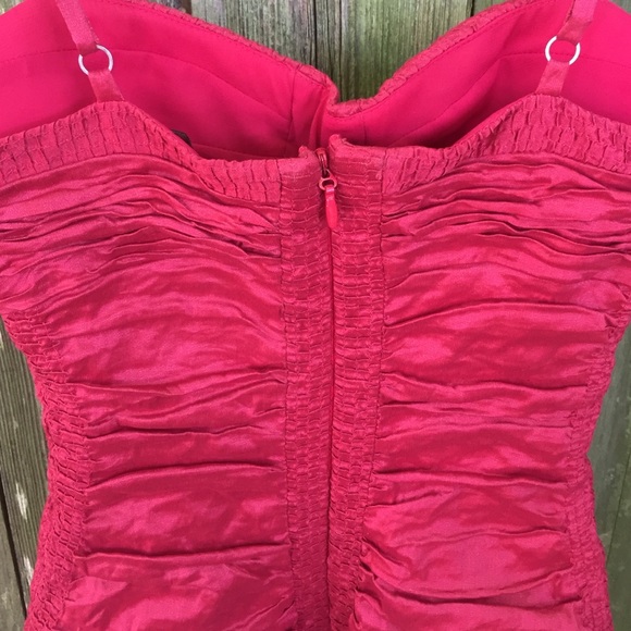 Dress - Picture 4 of 4